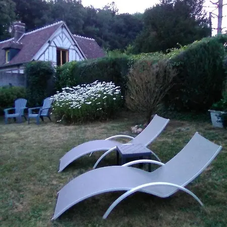 Villa L'Ajoussienne Extérieur photo
